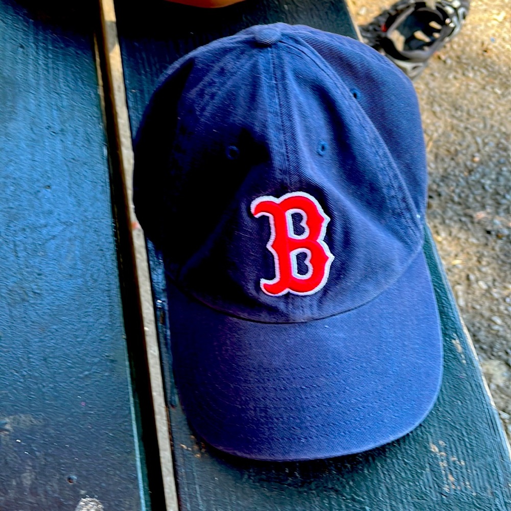 47 Navy blue hat
